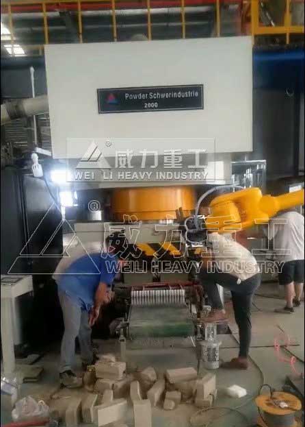 1000吨粉末成型液压机